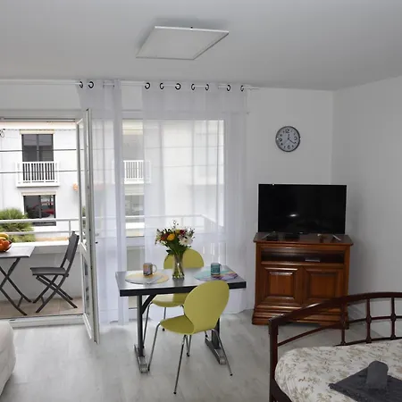 Les Grandes Roches - Studio Et Balcon Plage A Pied Les Sables-d'Olonne Exterior photo